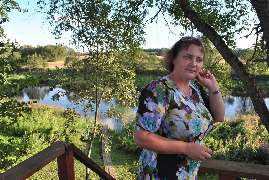 Optimiste. Anna Grenciņa — Grencione savās mājās “Kalnupēs”.
Autors: Līga Patmalniece