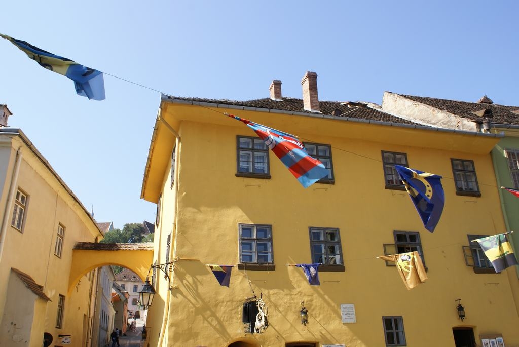 BĒRNĪBAS MĀJA. Te līdz ceturtajam dzīves gadam dzīvoja Tepešs Drakuls.
Autors: no Kristīnes albuma