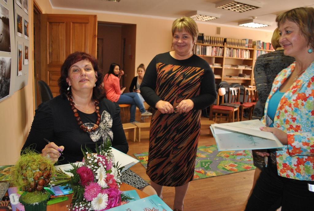 Linda Šmite (no kreisās).
Autors: Līga Patmalniece