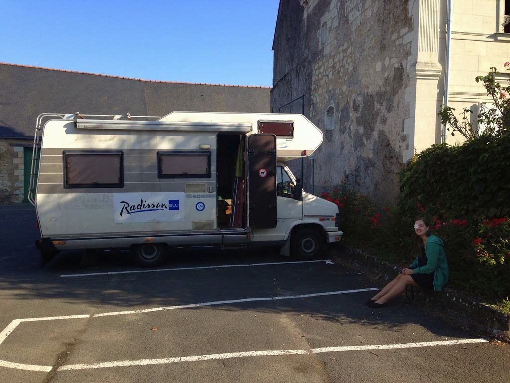 KEMPERIS — māja ar riteņiem. 