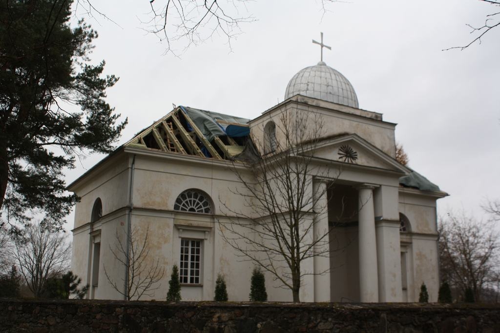 JĀSTEIDZ REMONTĒT. Baznīcas draudzes pārstāvji ir gandarīti, ka darbi notiek raiti. 
Autors: Sandra Pumpure