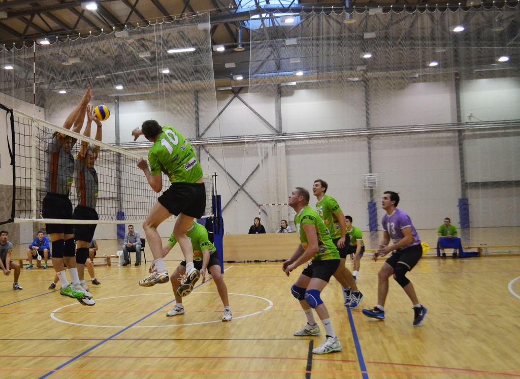 Uzvara šīgada pēdējā spēlē. Aizkrauklieši sagrāva Talsu volejbolistus, uzvarot visos setos.
Autors: Ginta Grincēviča