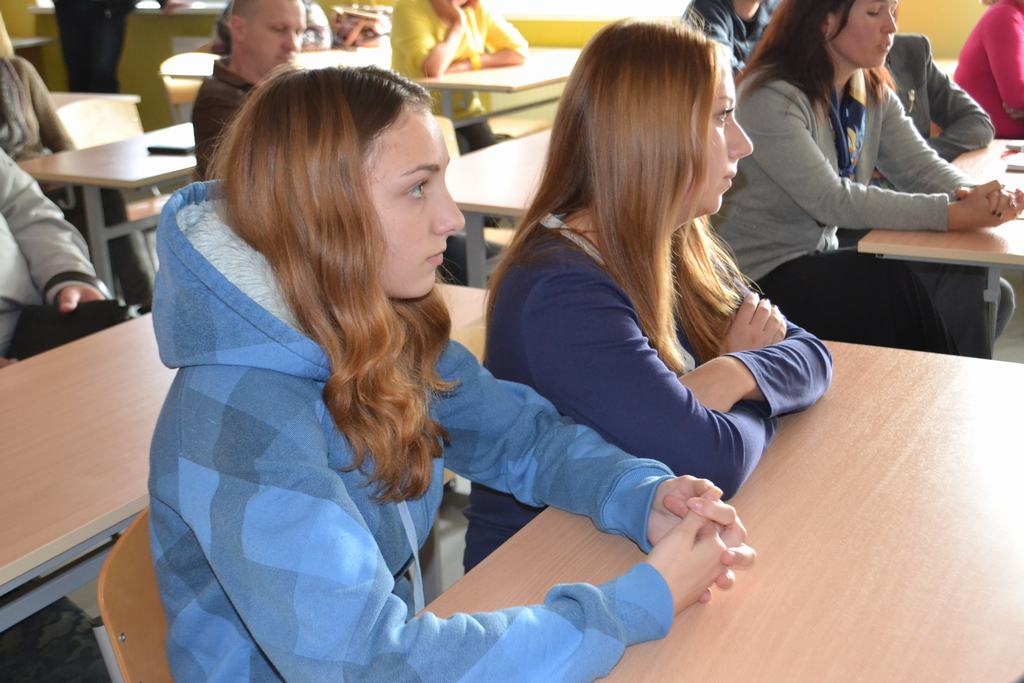 Aizkraukles 1. vidusskolā šogad 10. klasi neatvēra, tādēļ skolēni bija spiesti izvēlēties citas mācību iestādes.  
Autors: no 