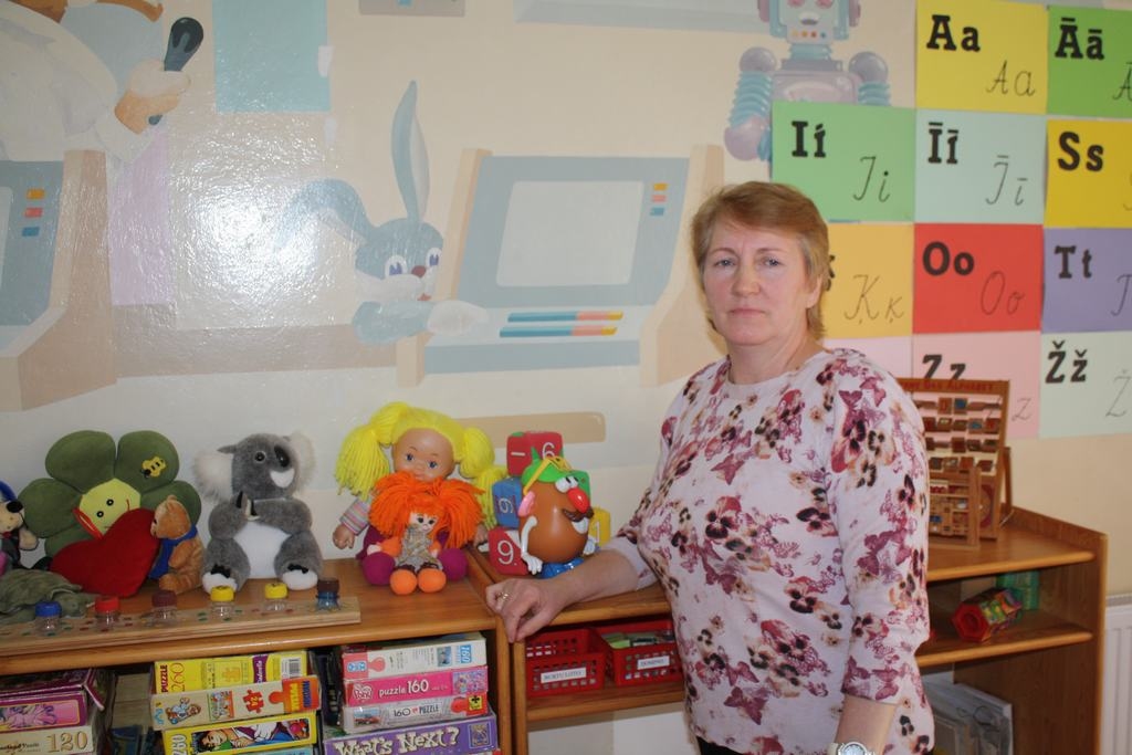 RADOŠS DARBS. “Skolotājas sūtība ir dot bērniem nepieciešamās prasmes un iedrošināt,” teic Ināra Iļjina. 
Autors: Sandra Pumpure