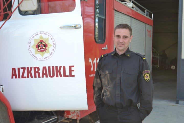 Glābējs ar 11 gadu stāžu. Skrīverietis Kaspars Glods, tāpat kā brālis, savu dzīvi izvēlējies saistīt ar cilvēku glābšanu.