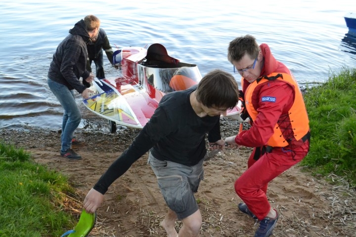 Pirmie apļi izdevušies teicami. 