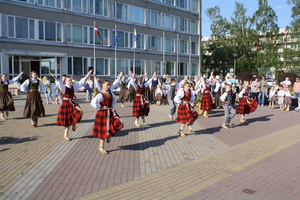 Aluksniesiem.lv raksta attēla aizvietotājs