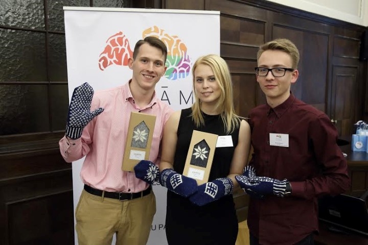 APŅĒMĪBAS PILNI TURPINĀT iesākto ir Pļaviņu komandas pārstāvji Oto Davidovs (no kreisās), Ieva Kince un Dmitrijs Plaunovs.

Autors: no projekta arhīva