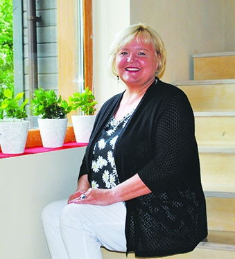 POZĪTĪVA ATTIEKSME. Vizmai Maksiņai nozīmīgas ir abas valstis — 
Kanāda un Latvija. 