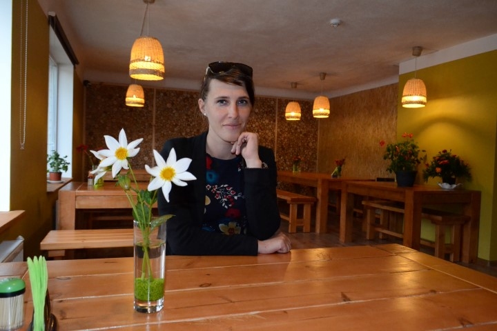 No Rīgas atpakaļ uz Jaunjelgavu. “Rudā Ūsiņa” saimniece Diāna Savicka.

Autors: Imants Kaziļuns