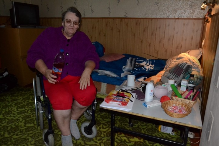 Tik vien, lai neapstājas kuņģis. Aina Garoziņa izvēlējusies protestēt badojoties.
Autors: Imants Kaziļuns