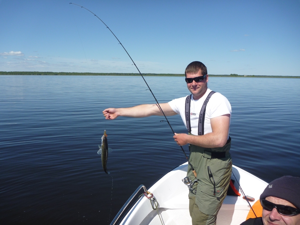 Autors: www.eboat.lv