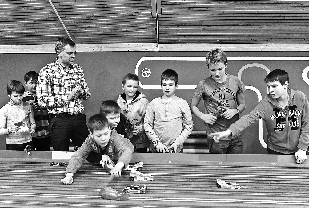 Dažādu pulciņu un ārpusskolas nodarbību piedāvājums ir gana plašs. Svarīgi, lai bērns spētu gūt prieku un gandarījumu pašā procesā, nevis tikai dzītos pēc rezultāta.                  
Autors: Raitis Puriņš