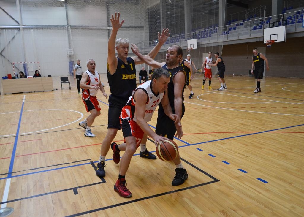 Neapturams. Vienības “Aizkraukle” spēlētāju Uldi Bērziņu pretinieki nespēja nosegt, un viņš kļuva ne tikai par savas komandas, bet arī par spēles rezultatīvāko spēlētāju. 