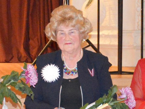 NOVĒRTĒTS DARBS. Šogad valsts svētkos 18. novembrī Regīnas kundze saņēma Pļaviņu novada domes Atzinības rakstu par ieguldīto darbu pensionāru iesaistīšanā sabiedriskajā dzīvē.
Autors: Jānis Peņģerots