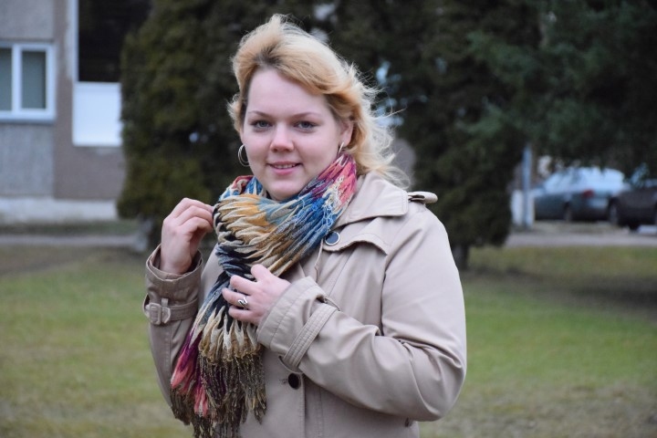 Ilzīte. Ziemassvētkus, kā jau katru gadu, Ilze Odiņa sagaidīs strādājot. Par to viņa nebēdā, jo savs laiks darbam, savs — svētkiem.                                                                                                                         
Autors: Imants Kaziļuns