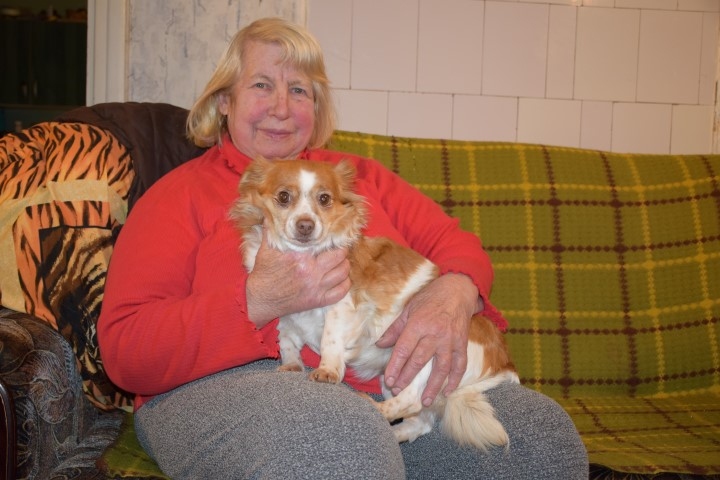 Bez kustonīšiem ne soli. Aina Bruzgule un draudzene — dzīvespriecīgā Čita.

Autors: Imants Kaziļuns