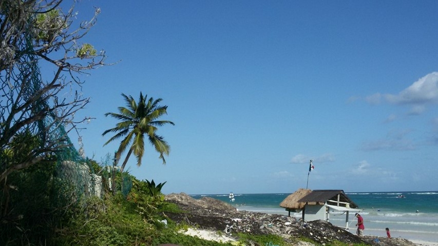 Tādu tropu karstumu kā Meksikā ceļotāji nebija baudījuši. Taču veldzēties varēja pludmalēs pie ezeriem un jūras.
Autors: no personīgā albuma