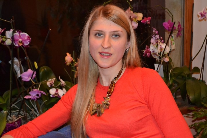 JOGAS TRENERE Aivija Stugle-Govore uzskata, ka cilvēkam jāiemācās sevi pieņemt ar visām ēnas pusēm, tad dzīvot būs vienkāršāk. 

Autors: Ance Liepa