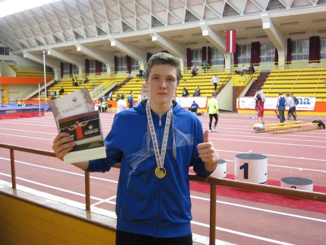 Labākais savā grupā. Aizkrauklietis Oļegs Kozjakovs kārtējo reizi satricināja vieglatlētu aprindas, sasniedzot jaunu Latvijas rekordu U16 zēnu pieccīņā.                                            
Autors: no Aizkraukles sporta skolas
