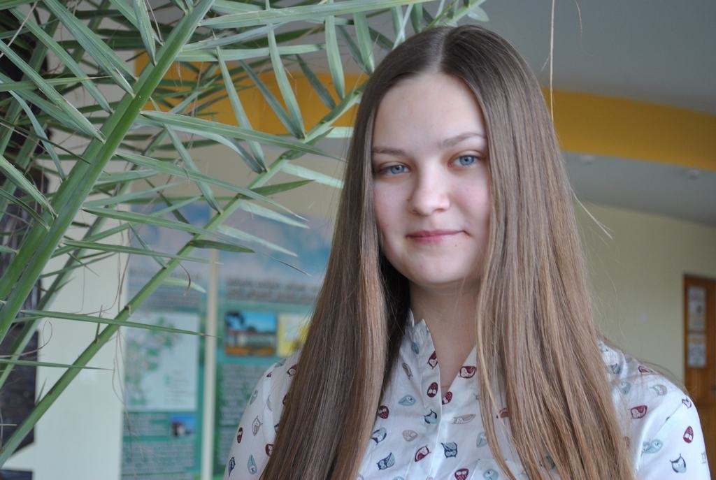 Aizkraukles novada ģimnāzijas 11. klases audzēkne Angelina Ovčiņnikova.