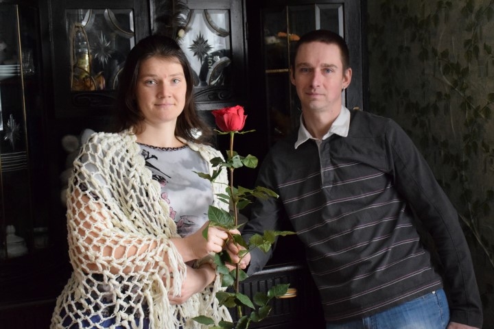 Lāsma un Mārtiņš. Jubilārei patīk ceļot. Tā ir vislabākā dāvana svētkos. Šogad iepazīs Ventspili.
Autors: Inga Patmalniece