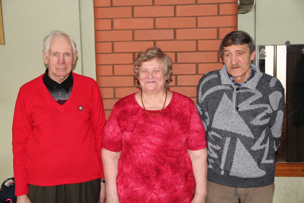 ORGANIZĀCIJAS “DAUGAVAS VANAGI LATVIJAI” KODOLS — Jānis Martinsons (no kreisās), Dzidra Ķīle un Pāvils Karps.                                                                                                             
Autors: Dace Svētiņa