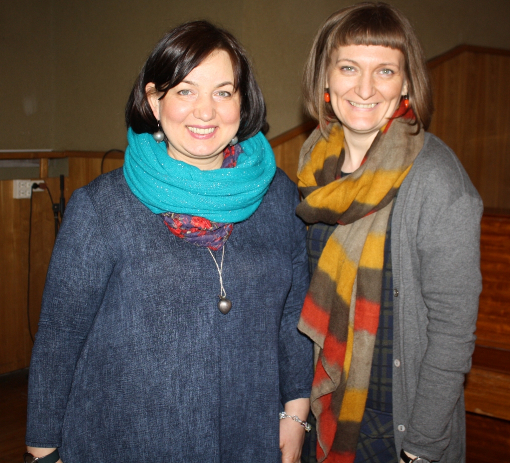 Centra “Dardedze” pārstāves Laila Balode (no kreisās) un Agnese Sladzevska.