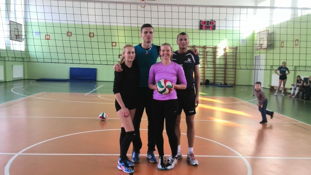 “Lieldienu zaķa” turnīra uzvarētājkomanda “Spēks ir olās”.
Autors: Edgars Ratnieks