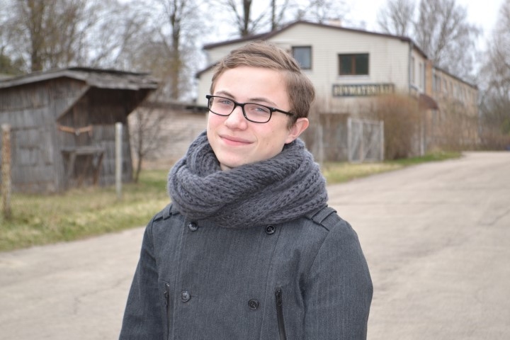 DAIRIS ZITĀNS tagad ir viens no “Ghetto” ģimenes, un šis konkurss licis viņam aizdomāties, ka savu dzīvi tomēr varētu saistīt ar mūziku.                                                                                                                               
Autors: autores