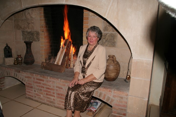 LIDIJA IERIĶE augsto apbalvojumu pelnījusi par darbīgumu un sirds­siltumu, ko viņa velta skrīveriešiem.                       
Autors: no L. Ieriķes albuma