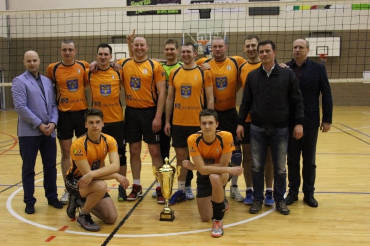 Uzvarētāji ar līdzjutējiem. 	
Autors: no “VK Aizkraukle”