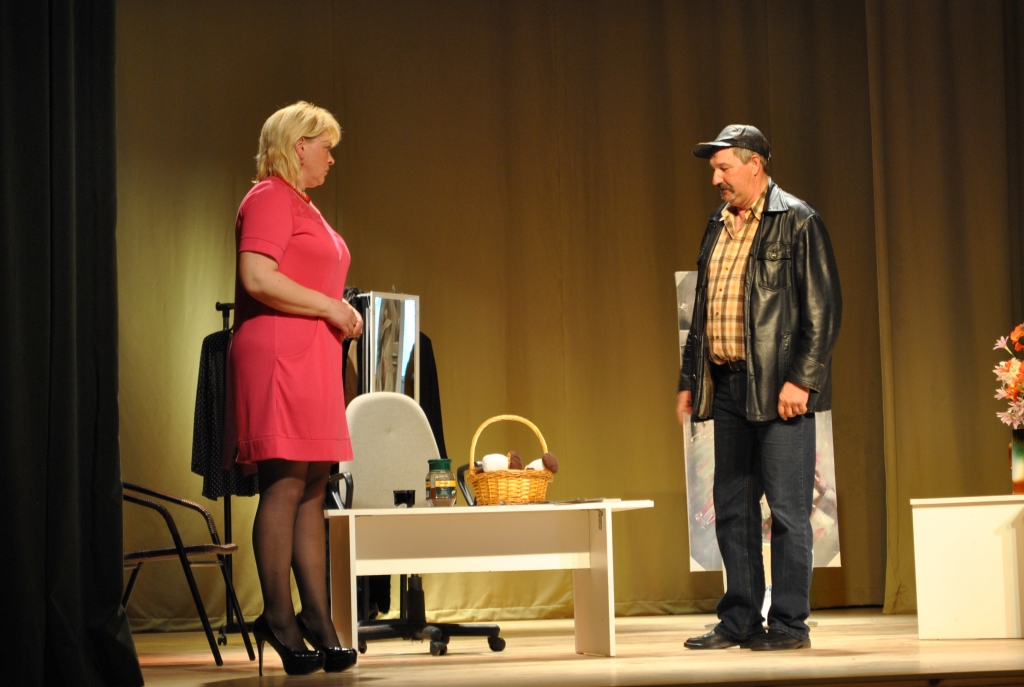 LAULĪBAS LĪKLOČUS jauniestudējumā ataino jau iespēlējušies aktieri Vija Ķervesa un Ilmārs Stoķis. 
Autors: Elita Brovacka