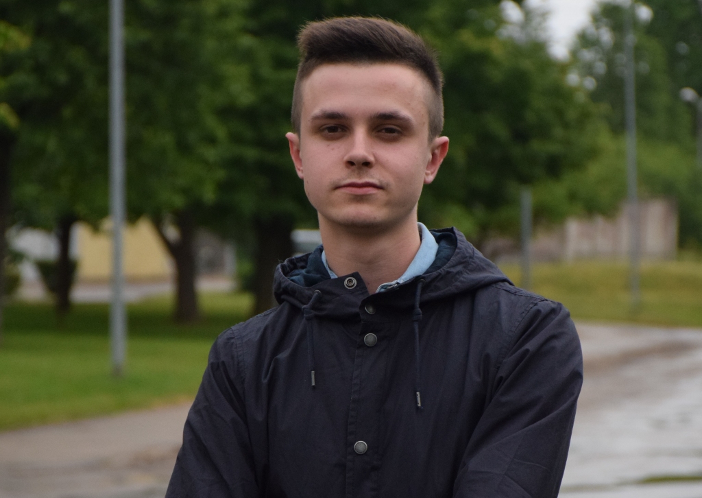 Patīk aktīvā atpūta. “Drīzumā Secē būs sporta svētki, un kopā ar draugiem noteikti turp dosimies, man patīk aktīvā atpūta,” saka Jānis Kristiāns Rezovskis. 
Autors: Līga Patmalniece