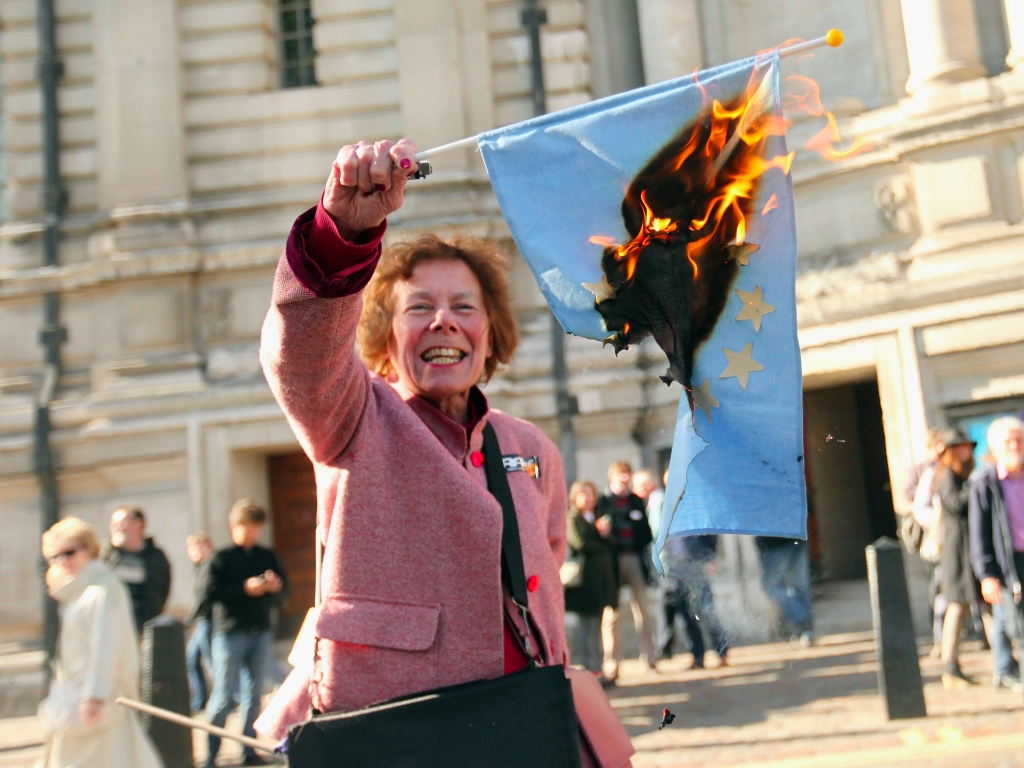 Karstasinīgie britu pensionāri. Liela daļa nostalģiski noskaņoto balsoja par izstāšanos.	
Autors: no uk.businessinsider.com