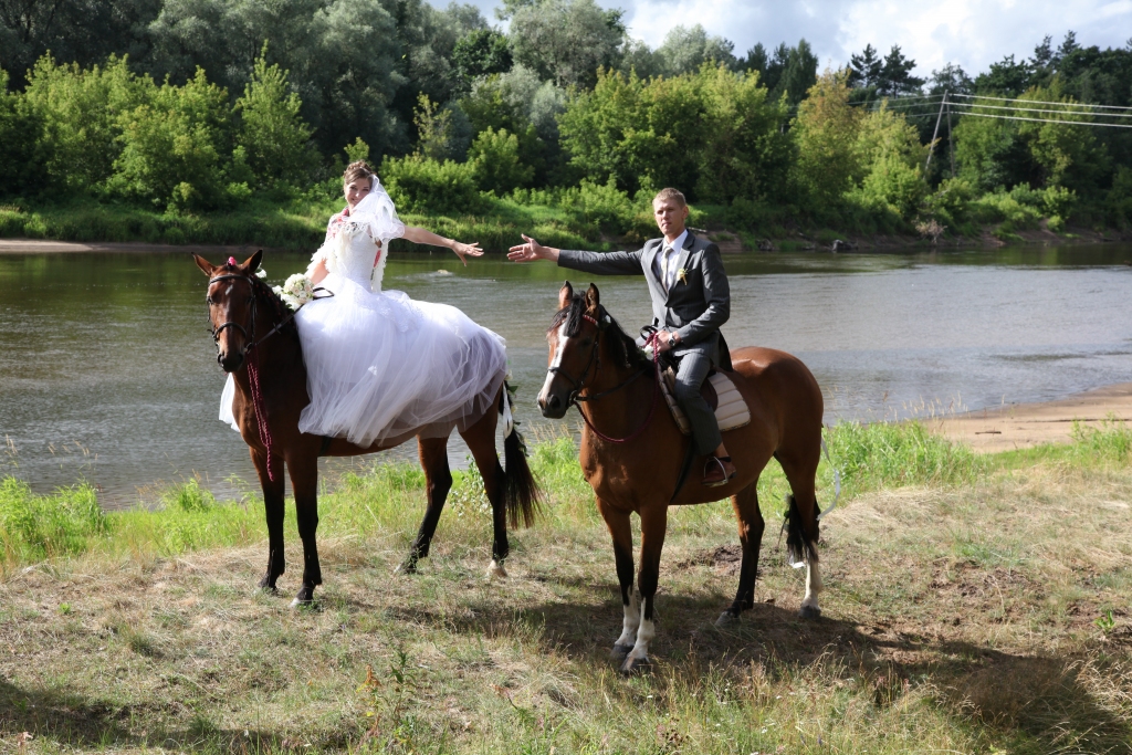ĪPAŠĀ DIENA. Pēdējos gados jaunlaulātie arvien biežāk izvēlas kāzas dabā. 	
Autors: Žanna Žaka