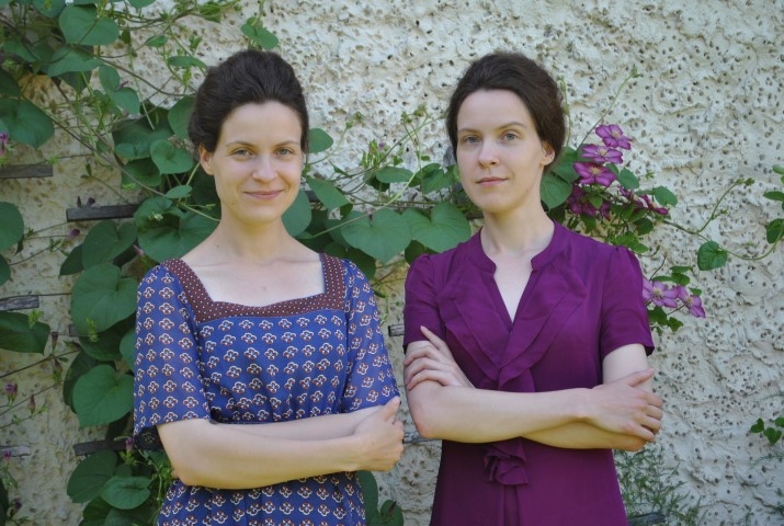 KĀ DIVAS ASPAZIJAS — to māsām Madarai (no labās) un Agnesei Rutkēvičām bieži nācies dzirdēt.  
Autors: Elita Brovacka