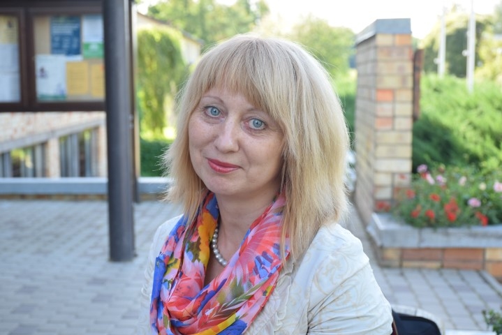 Sarmīte Rode, Kokneses novada domes sabiedrisko attiecību speciāliste, dzejniece.