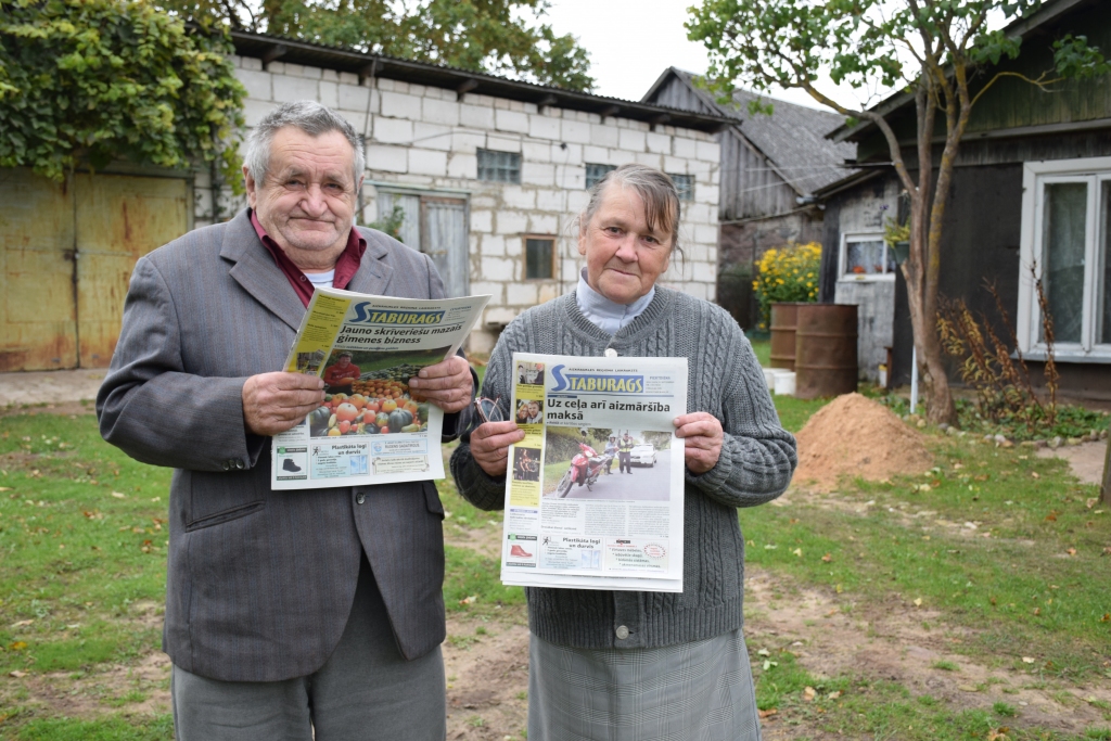 Abonē visam gadam. “Pasūtām gadam, un pēc tam ir miers,” saka Dzintra un Jānis Kreiļi no Jaunjelgavas.
Autors: Līga Patmalniece