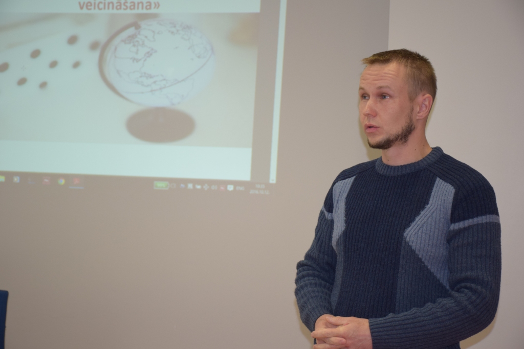Aizkrauklietis Didzis Grundulis saņēmis pozitīvu ziņu par piešķirto atbalstu nelielas galdnieku darbnīcas izveidei biškopības inventāra izgatavošanai.