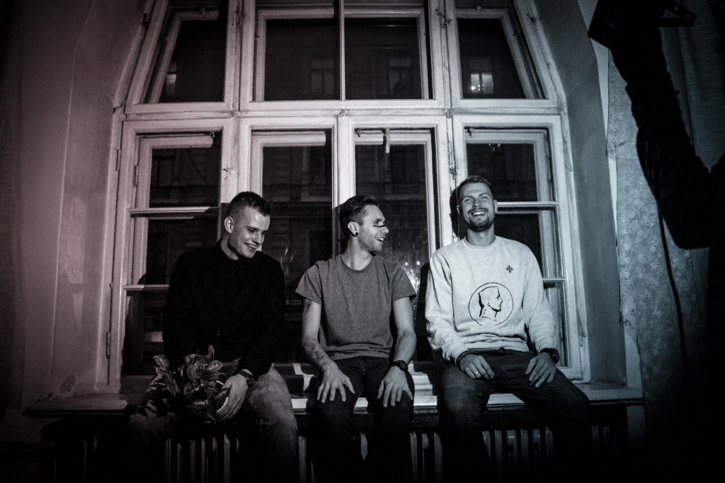 Autors: publicitātes