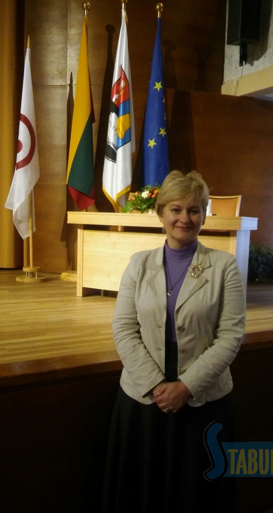 ATZINĪBA par darbu skolotājai Santai Krasovskai ir ne vien piešķirtais apbalvojums “Sirds un gulbis”, bet arī audzēkņu novērtējums.          
Autors: no albuma