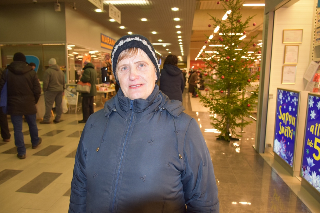 KATRU PUSGADU. “Staburagu” abonēju pusgadam — vispirms līdz Jāņiem un pēc tam līdz Ziemassvētkiem, tā vieglāk atcerēties. Lasu arī vairāku kaimiņu novadu avīzes, bet “Staburags” tomēr ir vislabākais,” atzīst Zaiga Dzene no Aizkraukles pagasta.