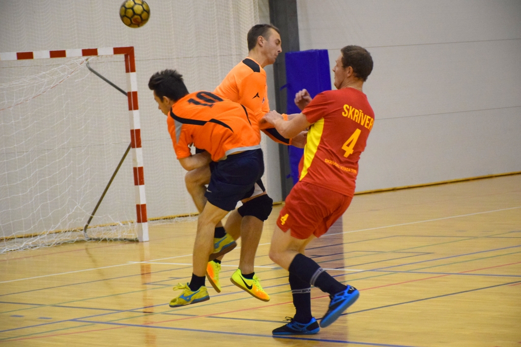 Sastrēgums! Skrīveru futbolisti līdervienībai “Step Trans” sagādāja pirmo zaudējumu turnīrā.
Autors: Viesturs Kaktiņš