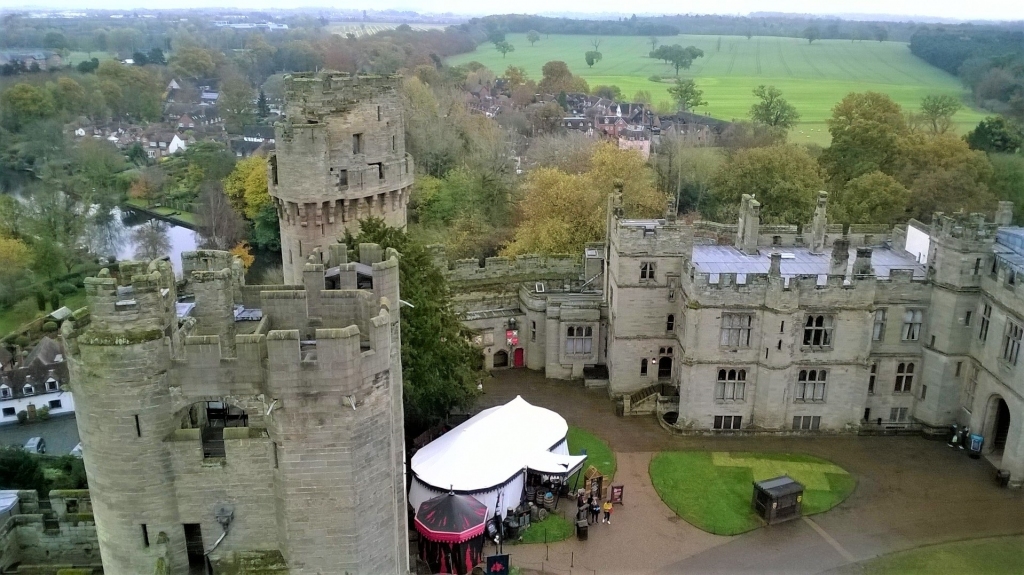 Varvikas pils. Viena no Eiropā populārākajām muzejpilīm.