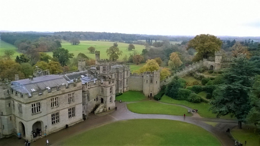 Varvikas pils. Ēku sāka būvēt Anglijas karalis Viljams Iekarotājs.  