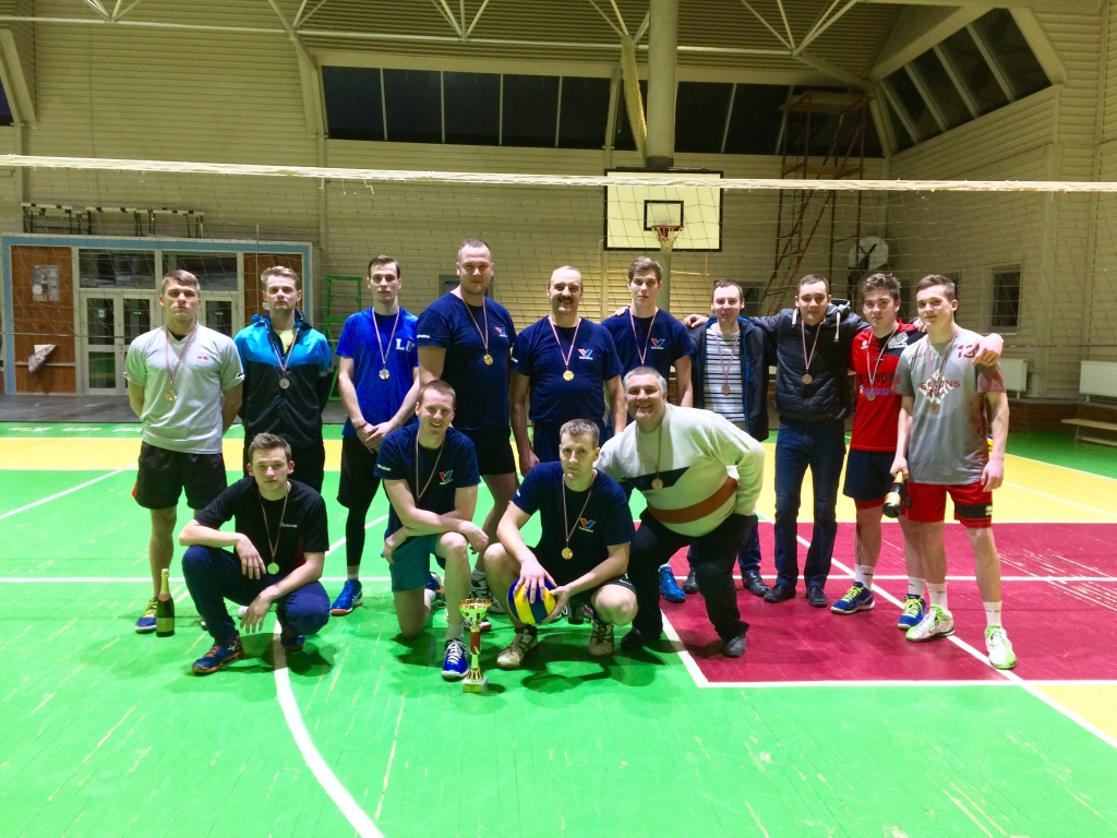 Ziemassvētku kausa turnīra godalgoto vietu ieguvēji no Zasas, Jēkabpils un Vecumniekiem.