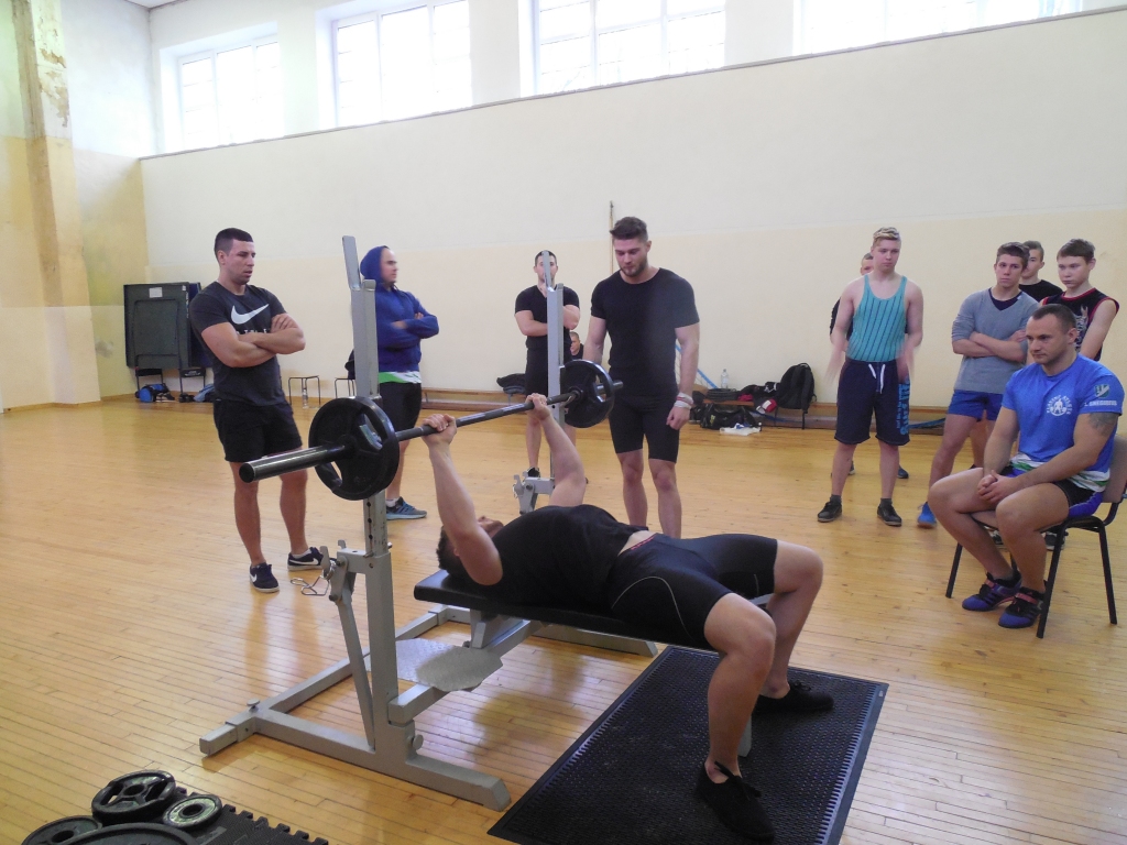 AR DAŽĀDU PIEREDZI. Sportisti sacenšas Pļaviņu novada sacensībās.
Autors: Sandra Pumpure