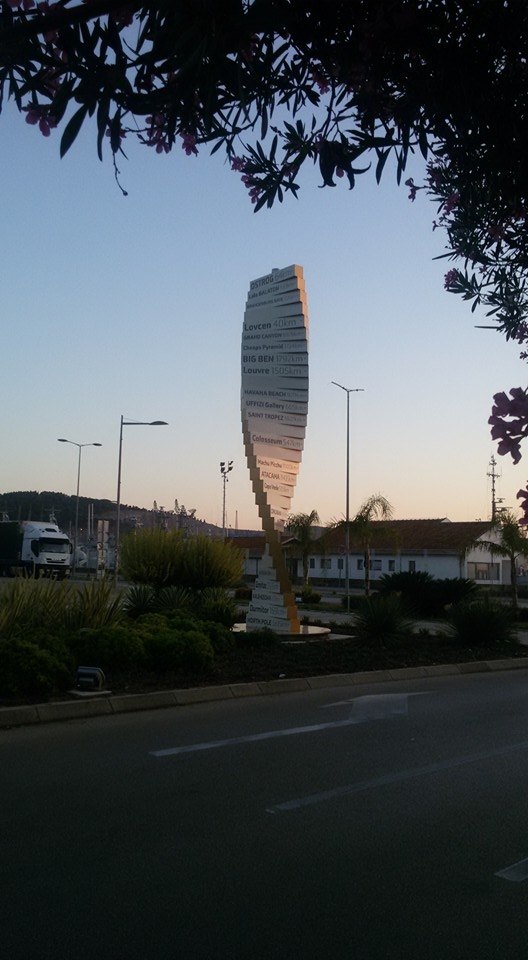 CEĻA RĀDĪTĀJS Melnkalnē.   
Autors: no ceļotāju albuma