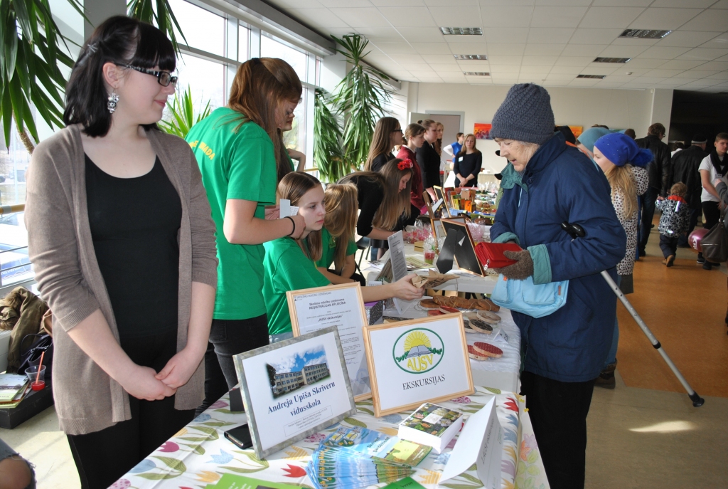 Plaša interese.  Pagājušajā gadā Pārnovadu uzņēmēju dienā piedalījās 179 dalībnieki no visas Latvijas
Autors: no “Staburaga” arhīva